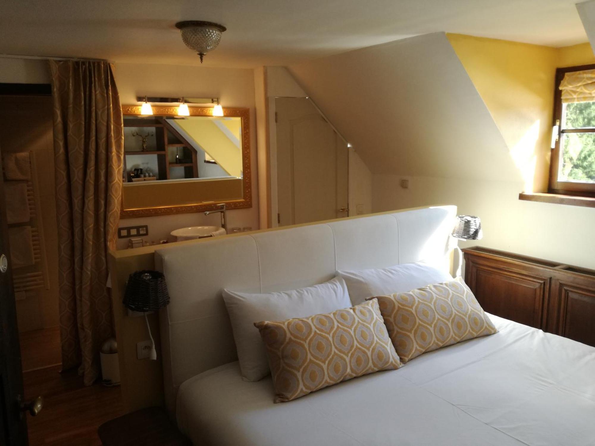 Bed and Breakfast La Bergerie De Lives Namur Habitación foto